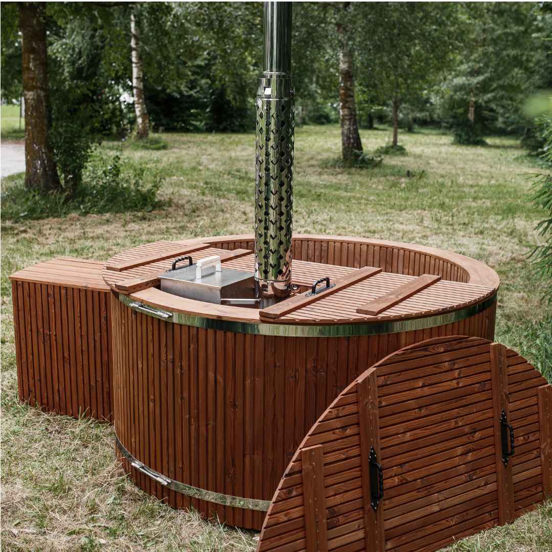 Stainless steel hot tub with integrated heater (2)